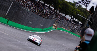 PORSCHE CUP C6 BANK | Jeff Giassi vence pela 1ª vez na Carrera em prova movimentadíssima PORSCHE CUP C6 BANK | Jeff Giassi vence pela 1ª vez na Carrera em prova movimentadíssima