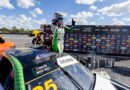 NASCAR Brasil |  Tatiana Calderón vence no oval de Curvelo e entra para a históriaNASCAR Brasil